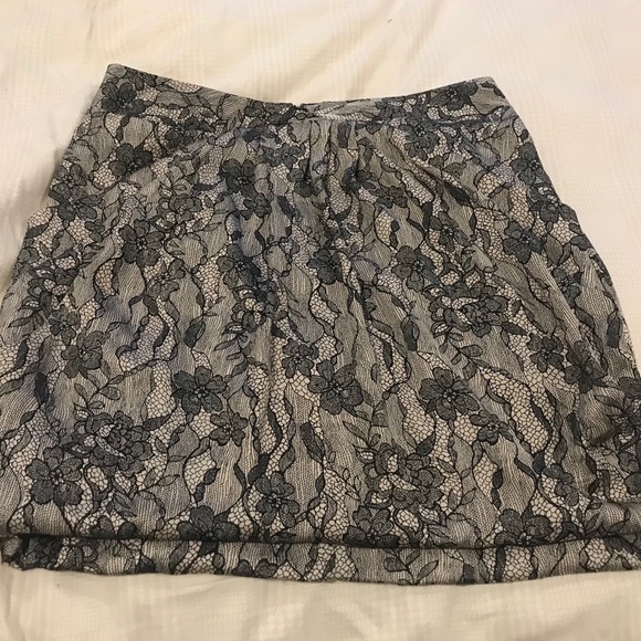 Skirt - Picture 2 of 2